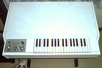 Mellotron M400S